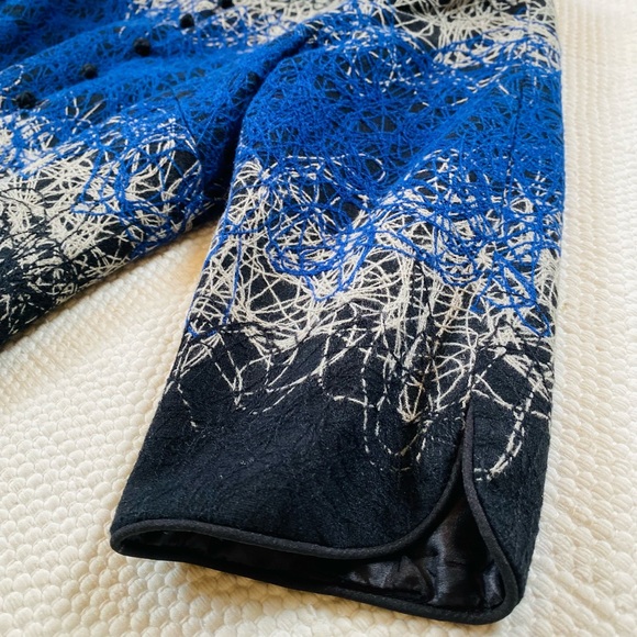 Gorgeous texture embroidered dress - Picture 5 of 6